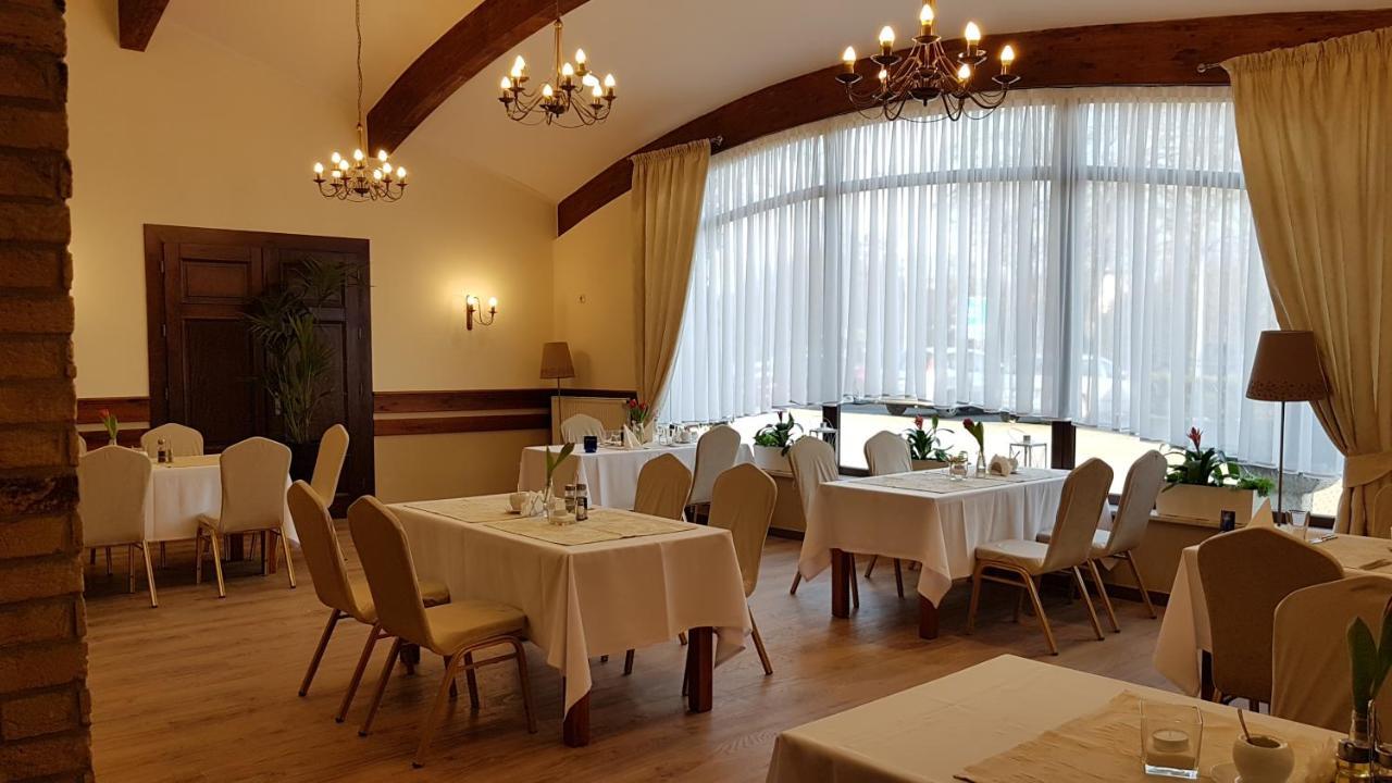 Motel Pintal Gorzow Wielkopolski Bagian luar foto